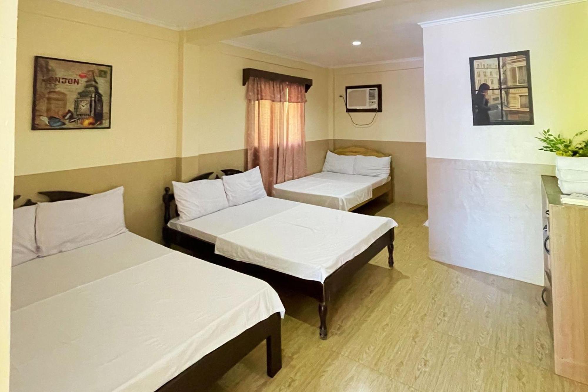 Durhan White Beach Resort Powered By Cocotel Tabuelan Exterior photo