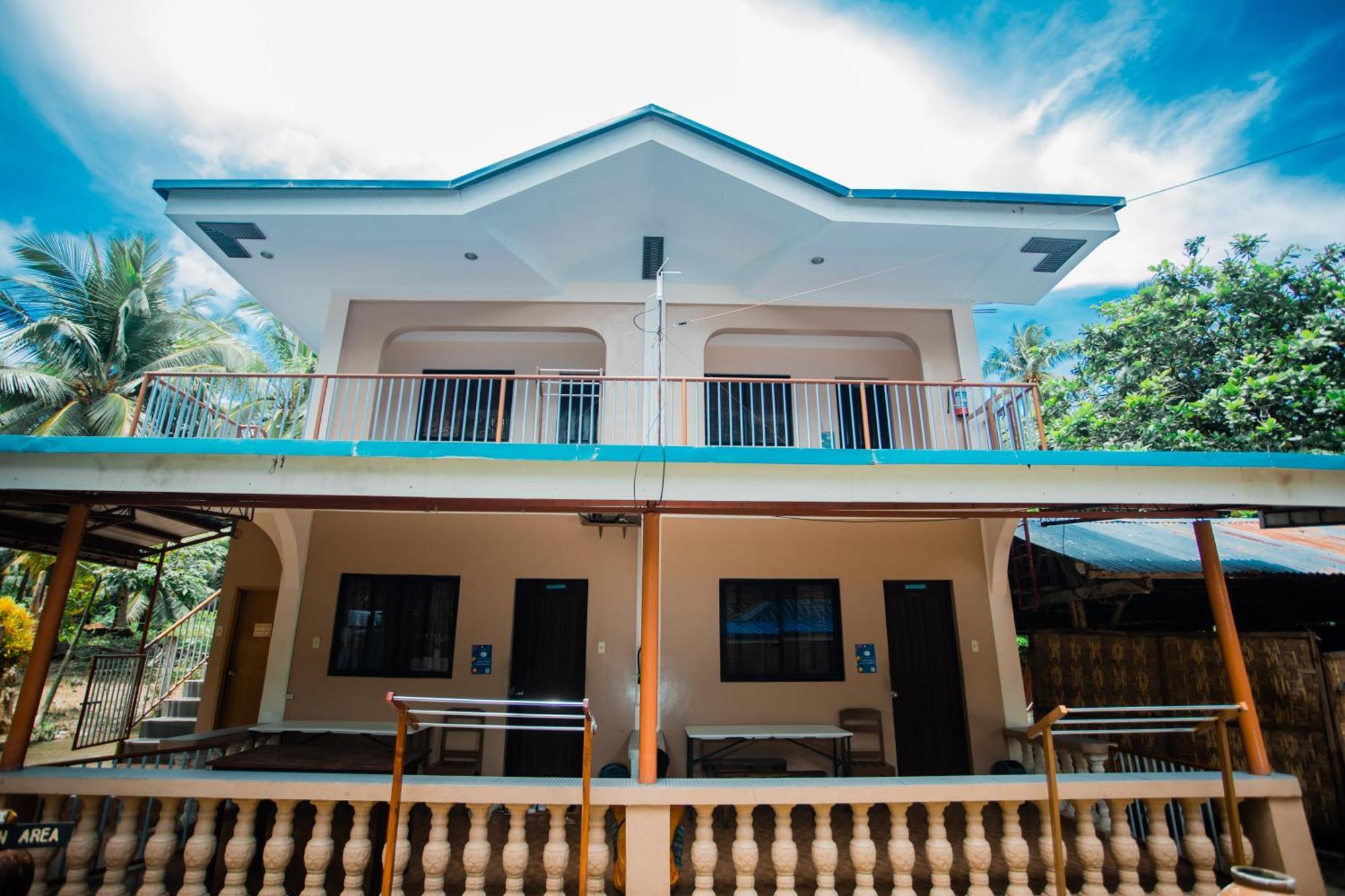 Durhan White Beach Resort Powered By Cocotel Tabuelan Exterior photo